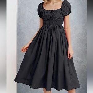 ♥️ Puff Sleeve Midi Dress in Black